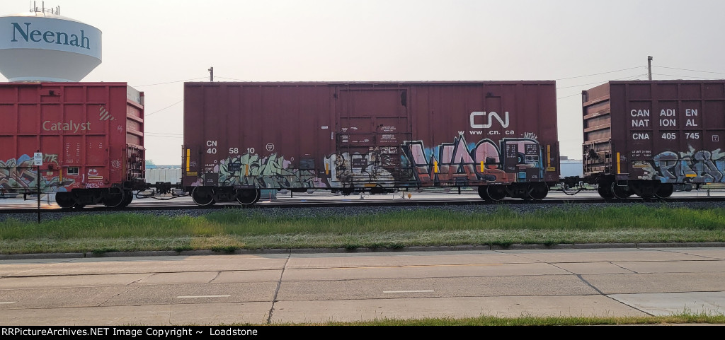 CN 405810